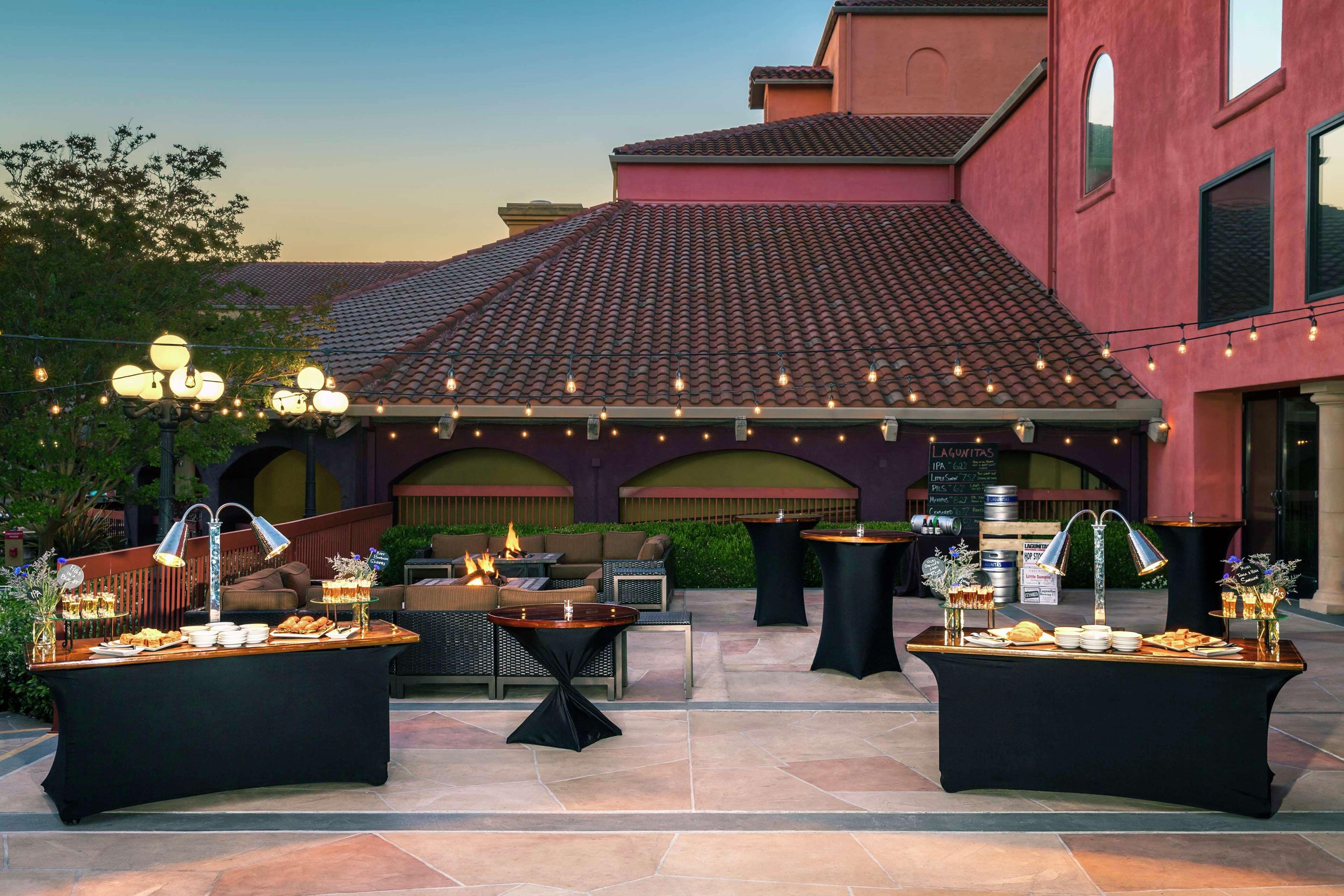 Hotel Doubletree By Hilton Sonoma Wine Country Rohnert Park Exterior foto