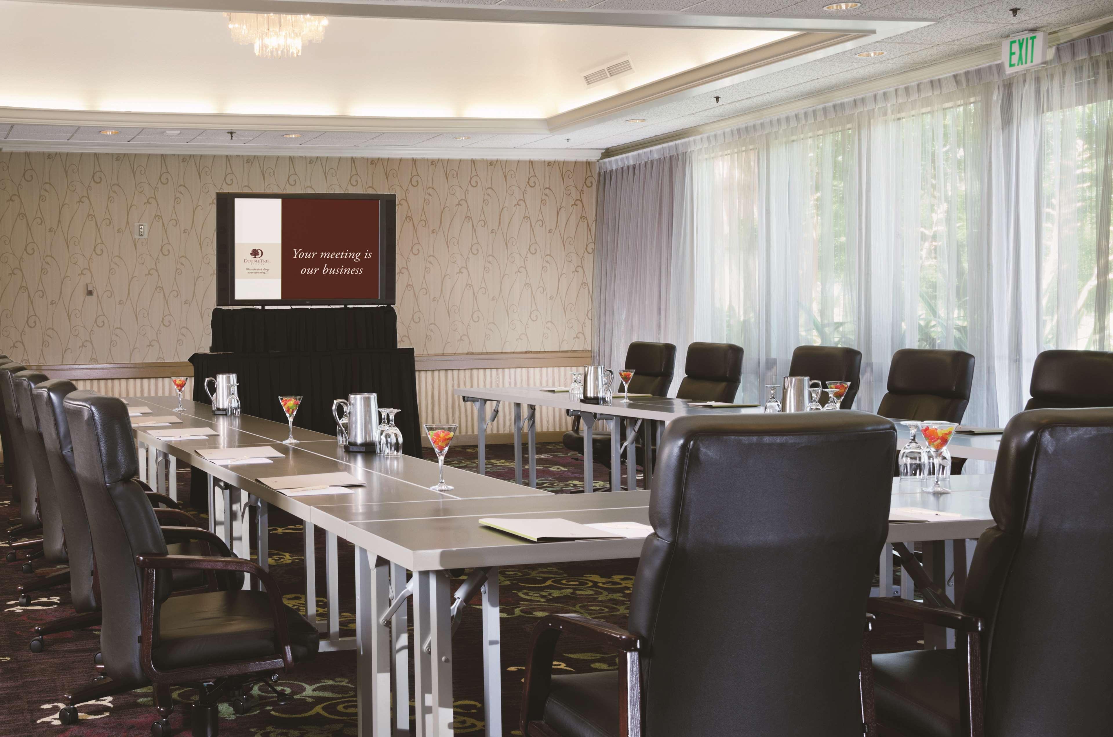 Hotel Doubletree By Hilton Sonoma Wine Country Rohnert Park Exterior foto