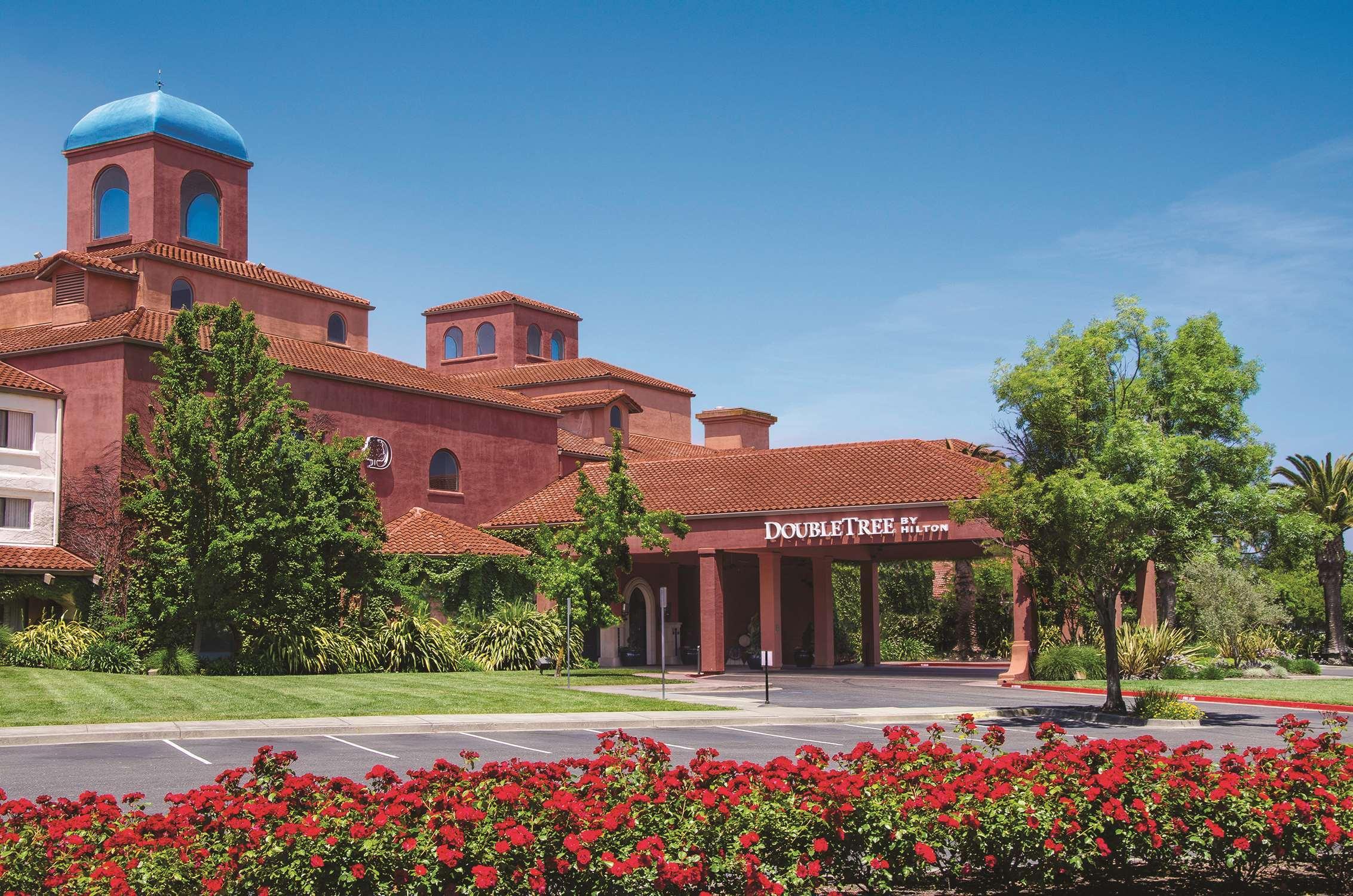 Hotel Doubletree By Hilton Sonoma Wine Country Rohnert Park Exterior foto