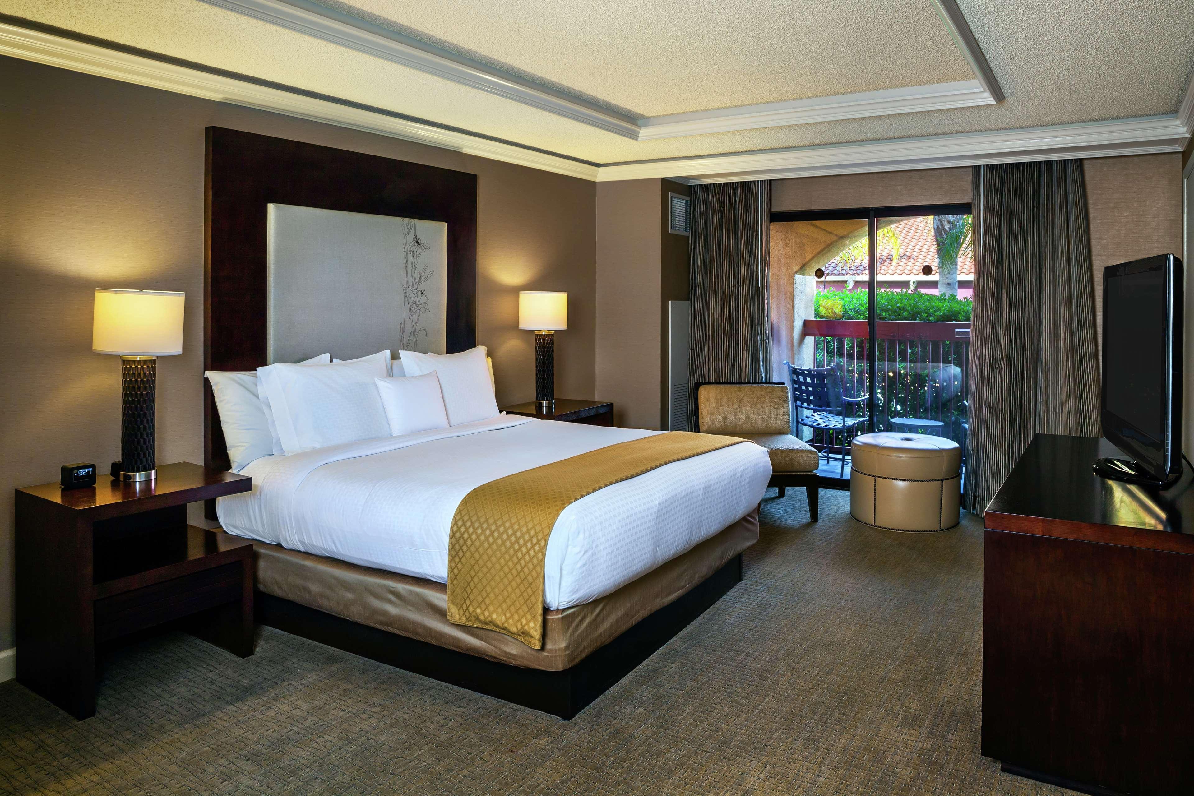 Hotel Doubletree By Hilton Sonoma Wine Country Rohnert Park Exterior foto